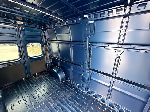 Used 2024 RAM ProMaster 3500 w/ Cold Weather Group image 14