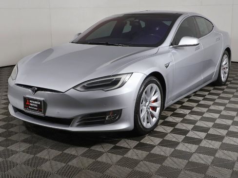 Used 2018 Tesla Model S P100D image 9
