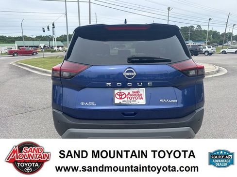 Used 2023 Nissan Rogue SV AWD/4WD image 4