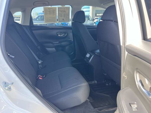 Certified 2025 Honda HR-V LX image 28