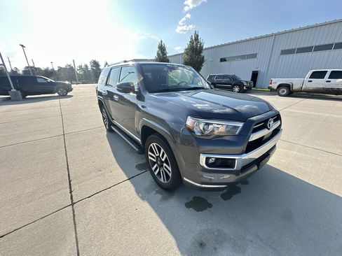 Used 2022 Toyota 4Runner Limited AWD/4WD image 16