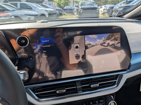 New 2026 Chevrolet Equinox EV LT FWD image 15