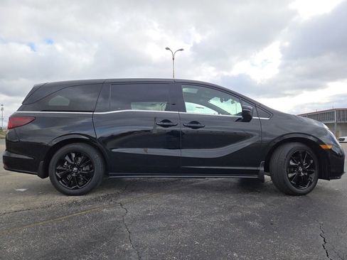 Used 2023 Honda Odyssey Sport image 23