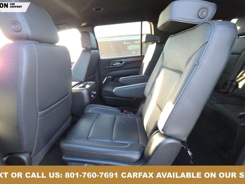 Used 2025 GMC Yukon XL Denali image 3