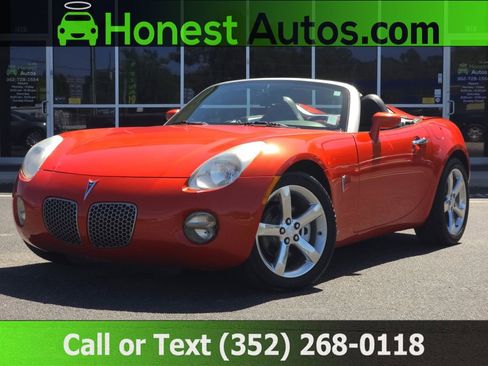 Used 2008 Pontiac Solstice Convertible w/ Premium Package image 1