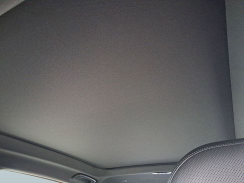 New 2026 BMW 750e xDrive image 14