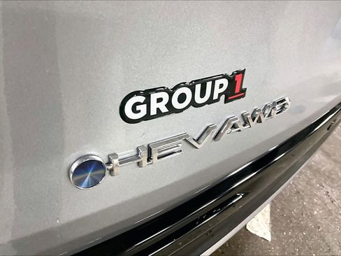 New 2025 Toyota Sienna Limited image 15