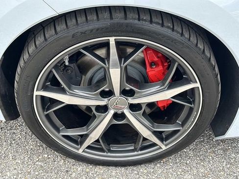 Used 2023 Chevrolet Corvette Stingray Premium Conv w/ Z51 Performance Package image 17