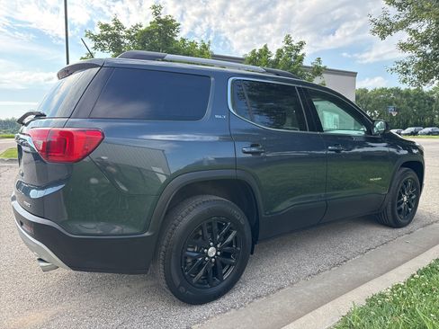 Used 2019 GMC Acadia SLT w/ LPO, Floor Liner Package AWD/4WD image 5