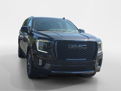 Used 2023 GMC Yukon Denali Ultimate AWD/4WD image 2