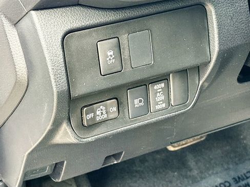 Used 2023 Toyota Tacoma TRD Sport AWD/4WD image 10