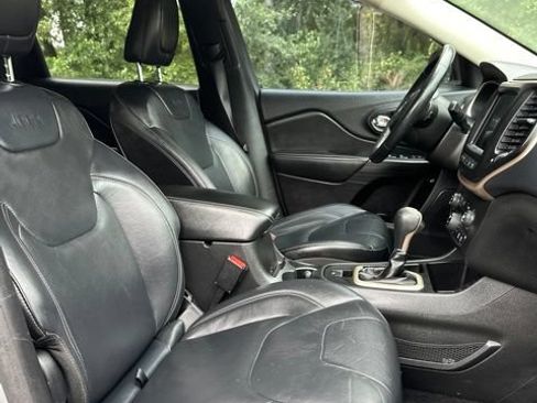 Used 2014 Jeep Cherokee Limited w/ Technology Group FWD image 21