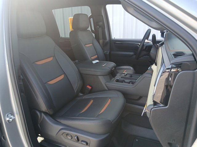 Used 2025 GMC Sierra 2500 AT4 w/ AT4 Premium Plus Package AWD/4WD image 34
