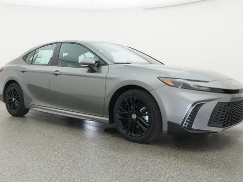 New 2026 Toyota Camry SE FWD image 32