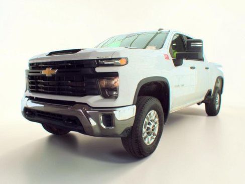 Used 2024 Chevrolet Silverado 2500 W/T w/ WT Fleet Convenience Package AWD/4WD image 4