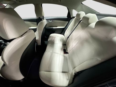 Used 2023 Kia Forte LXS w/ LXS Technology Package image 23