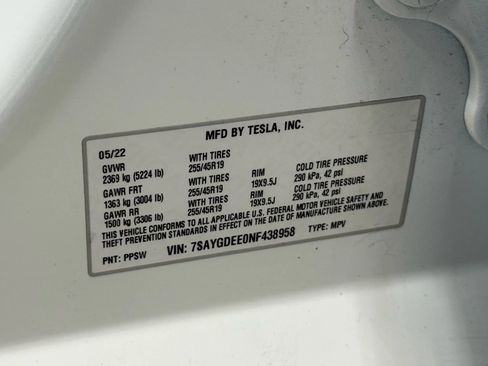 Used 2022 Tesla Model Y Long Range image 51