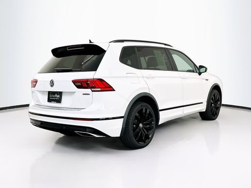 Used 2021 Volkswagen Tiguan SE R-Line image 9
