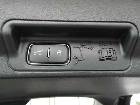 Certified 2026 Ford Explorer Active AWD/4WD image 18