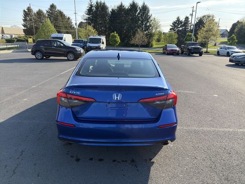Used 2023 Honda Civic Sport image 6