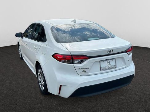 Used 2024 Toyota Corolla LE image 3