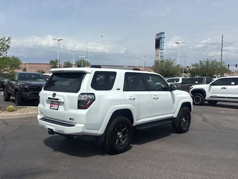 Used 2023 Toyota 4Runner SR5 Premium w/ Moonroof Package image 5