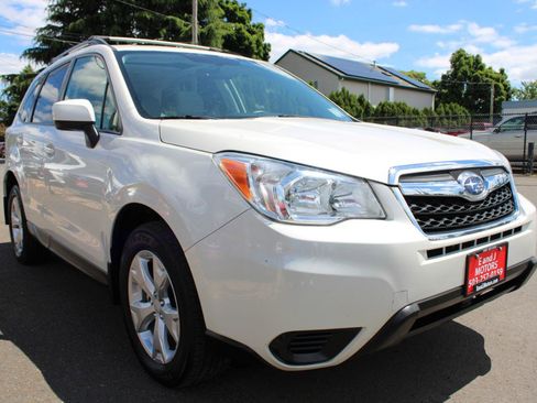 Used 2015 Subaru Forester 2.5i Premium w/ All-Weather Package AWD/4WD image 6