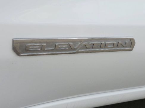 Used 2021 GMC Sierra 1500 Elevation w/ Preferred Package AWD/4WD image 10