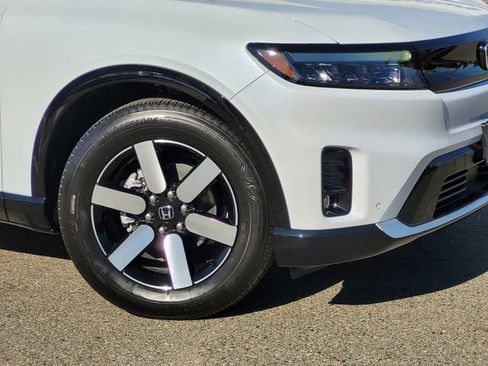 New 2026 Honda Prologue Touring image 3