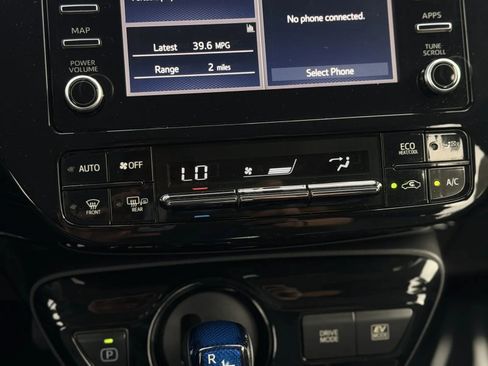 Used 2020 Toyota Prius XLE w/ Preferred Accessory Package image 24