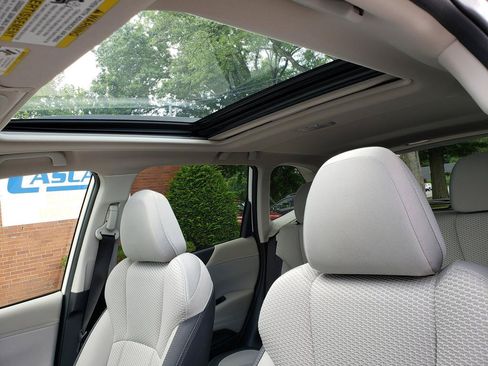 Used 2020 Subaru Forester Premium AWD/4WD image 10