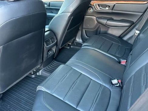 Used 2017 Honda CR-V Touring image 12