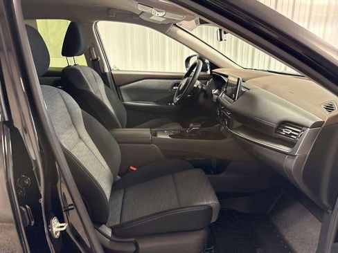 Used 2023 Nissan Rogue SV image 23