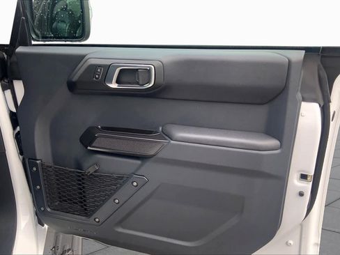 Certified 2025 Ford Bronco Outer Banks w/ Sasquatch Package AWD/4WD image 23