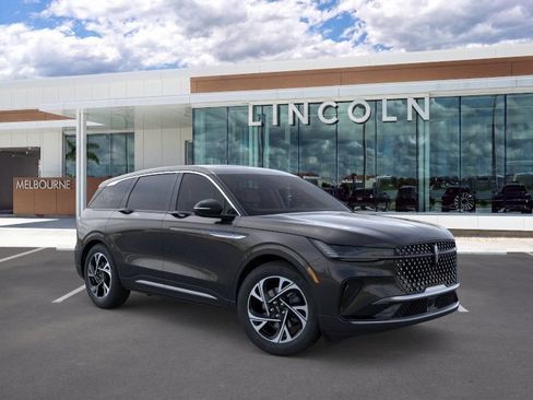 New 2026 Lincoln Nautilus Premier w/ Equipment Group 102A AWD/4WD image 7