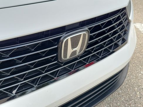 Used 2025 Honda Accord SE image 12