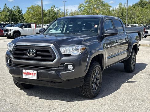 Used 2022 Toyota Tacoma SR5 image 1