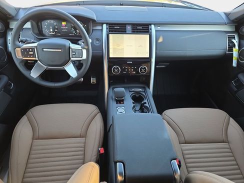 New 2026 Land Rover Discovery Dynamic SE AWD/4WD image 9