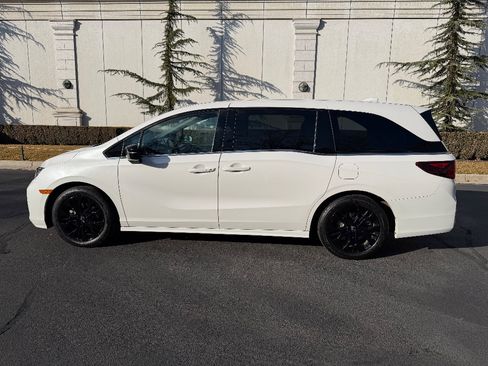 Used 2025 Honda Odyssey Sport-L image 10