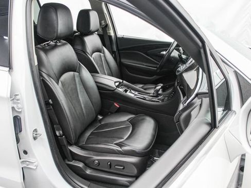 Used 2020 Buick Envision Premium w/ Driver Confidence Package AWD/4WD image 26