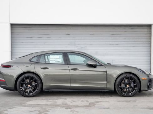 New 2026 Porsche Panamera 4 image 8
