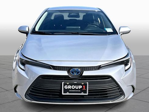 Certified 2024 Toyota Corolla LE w/ LE Convenience Package image 3