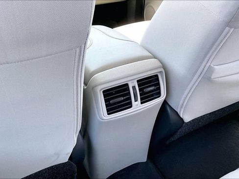 Certified 2019 Nissan Rogue Sport SV w/ Technology Package FWD image 10