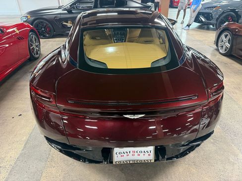 Used 2017 Aston Martin DB11 V12 RWD image 3