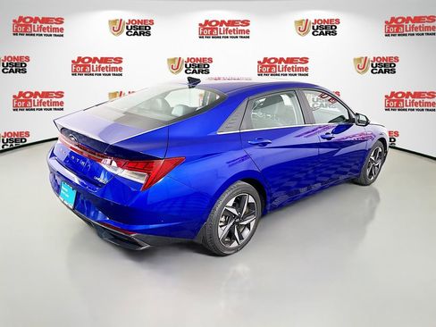 Certified 2023 Hyundai Elantra Limited FWD image 19