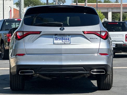 Used 2023 Acura MDX FWD w/ Technology Package image 5