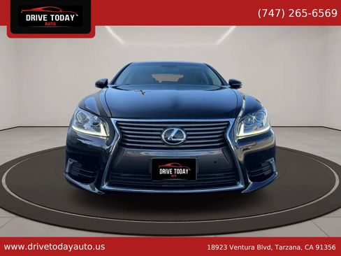 Used 2013 Lexus LS 460 w/ Comfort Pkg RWD image 1