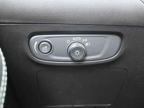 Used 2024 Buick Encore GX Preferred FWD image 22