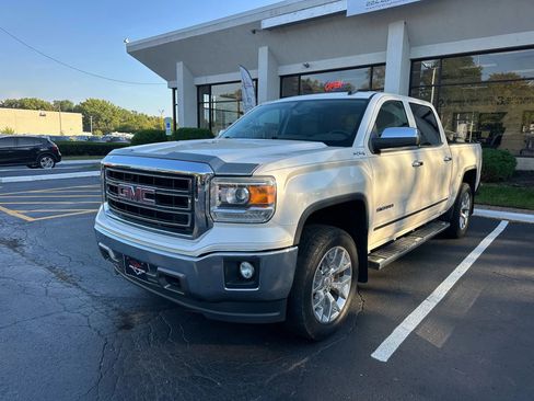 Used 2015 GMC Sierra 1500 SLT w/ SLT Crew Cab Value Package image 4