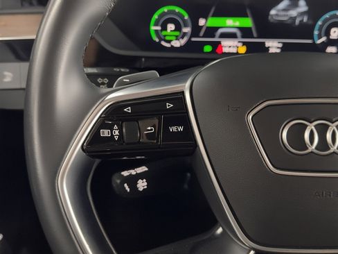 Used 2022 Audi e-tron Premium image 21